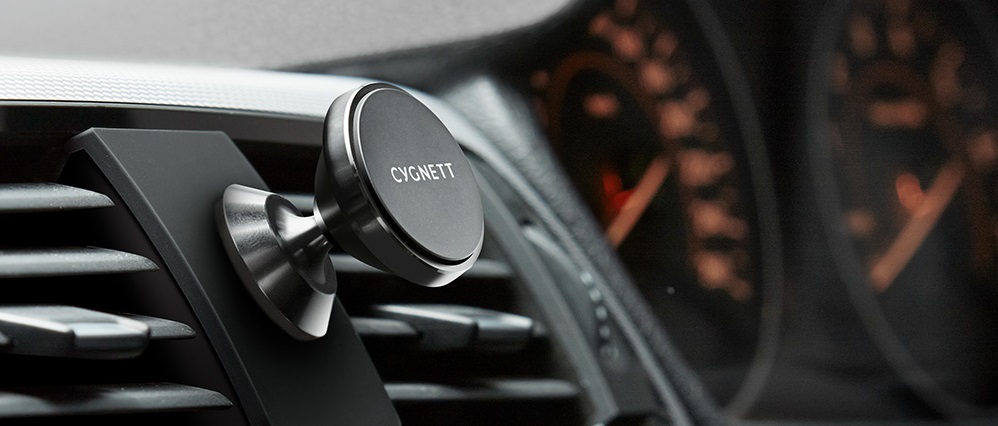 CY2378_-_MagMount_-_Dash_insitu.jpg